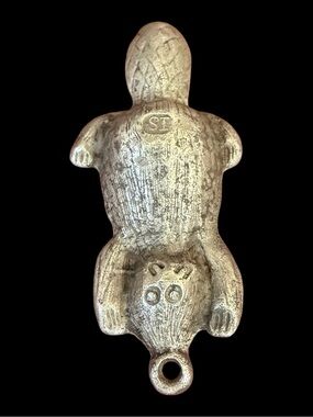 18th-century cast pewter reversible beaver & Otter trade pendant England 2.5”